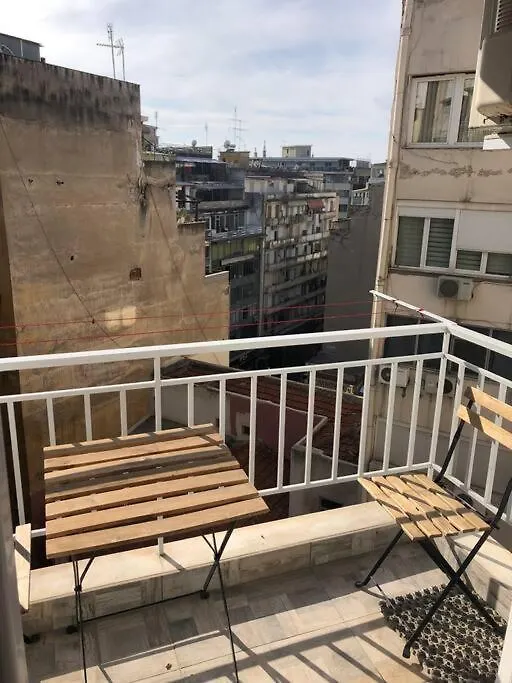 2 Mon-Keys Apartment Thessaloniki Greece